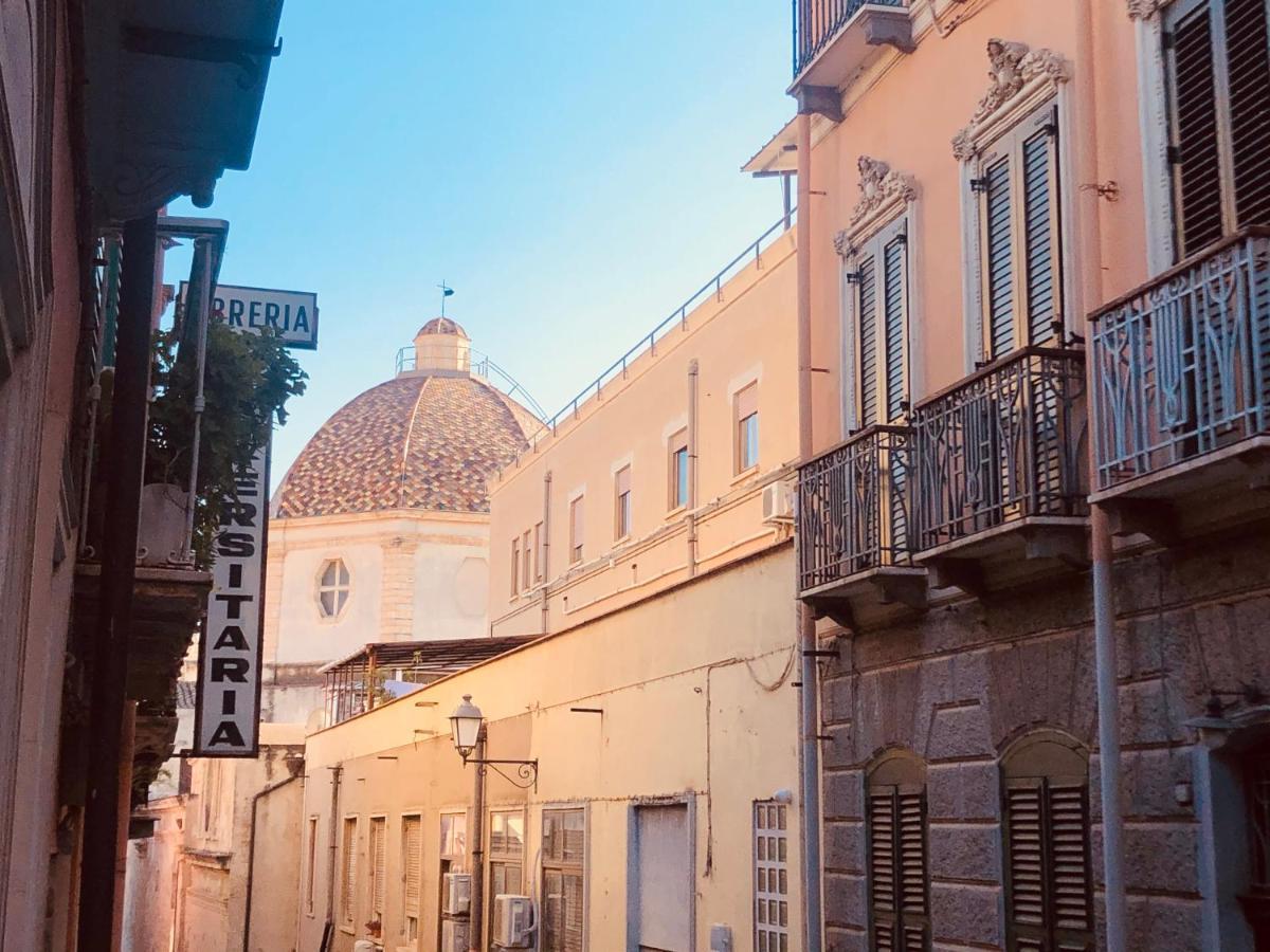 Casetta Alu' - Il Tuo Nido A Stampace Cagliari Extérieur photo
